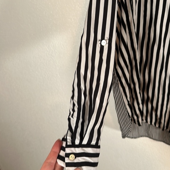 Jane & Delancey Multi Stripe Mother of Pearl Button Back Top Size 1X - Picture 2 of 8